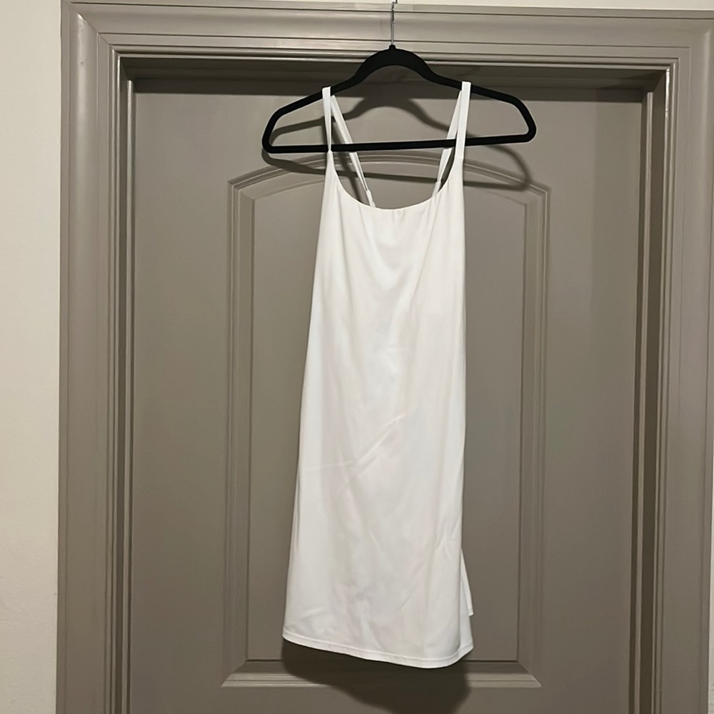 Halara dress, size M, pocket dress, perfect for athletic events, date nights